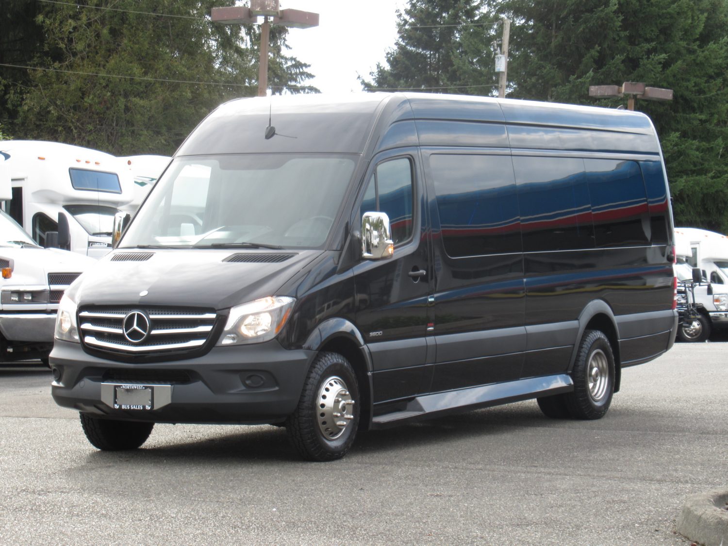 2014 Mercedes Sprinter Battisti Customs Limousine - S65999 - Image 2