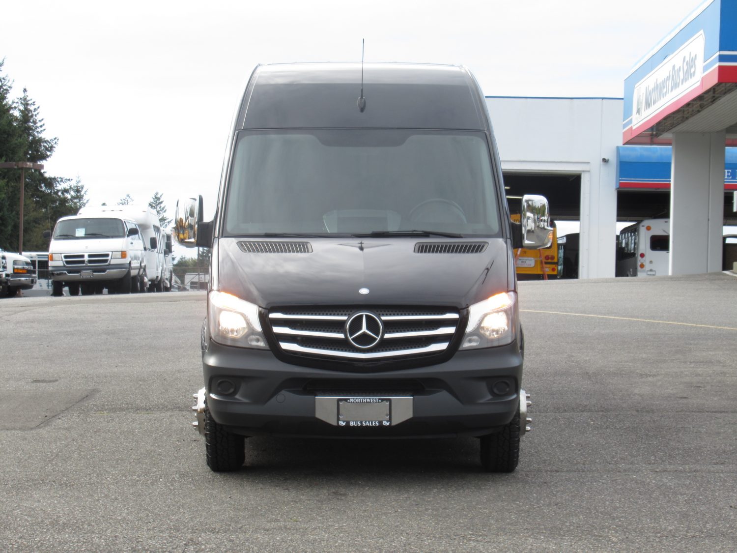 2014 Mercedes Sprinter Battisti Customs Limousine - S65999 - Image 20