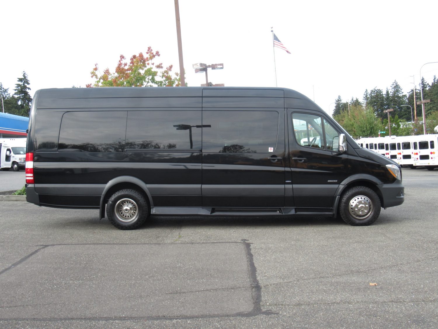 2014 Mercedes Sprinter Battisti Customs Limousine - S65999 - Image 18