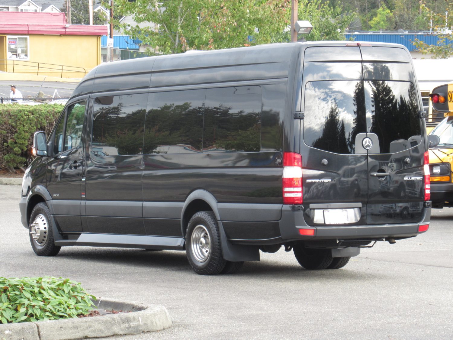 2014 Mercedes Sprinter Battisti Customs Limousine - S65999 - Image 4