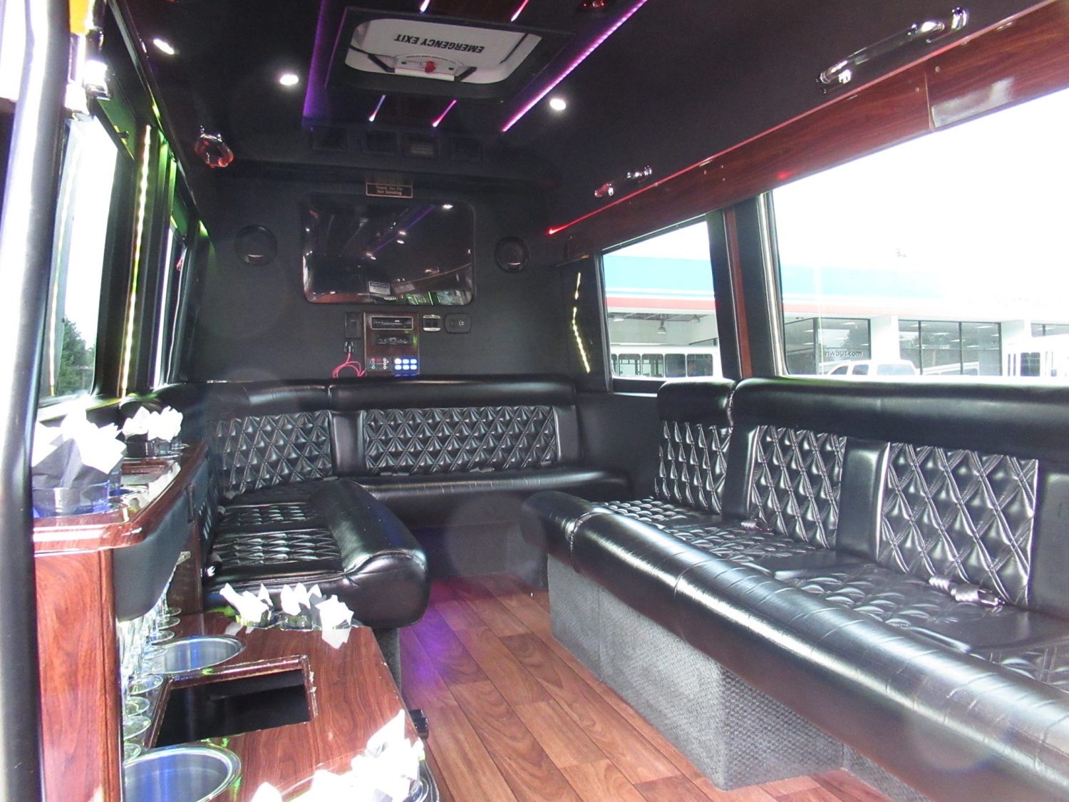 2014 Mercedes Sprinter Battisti Customs Limousine - S65999 - Image 6