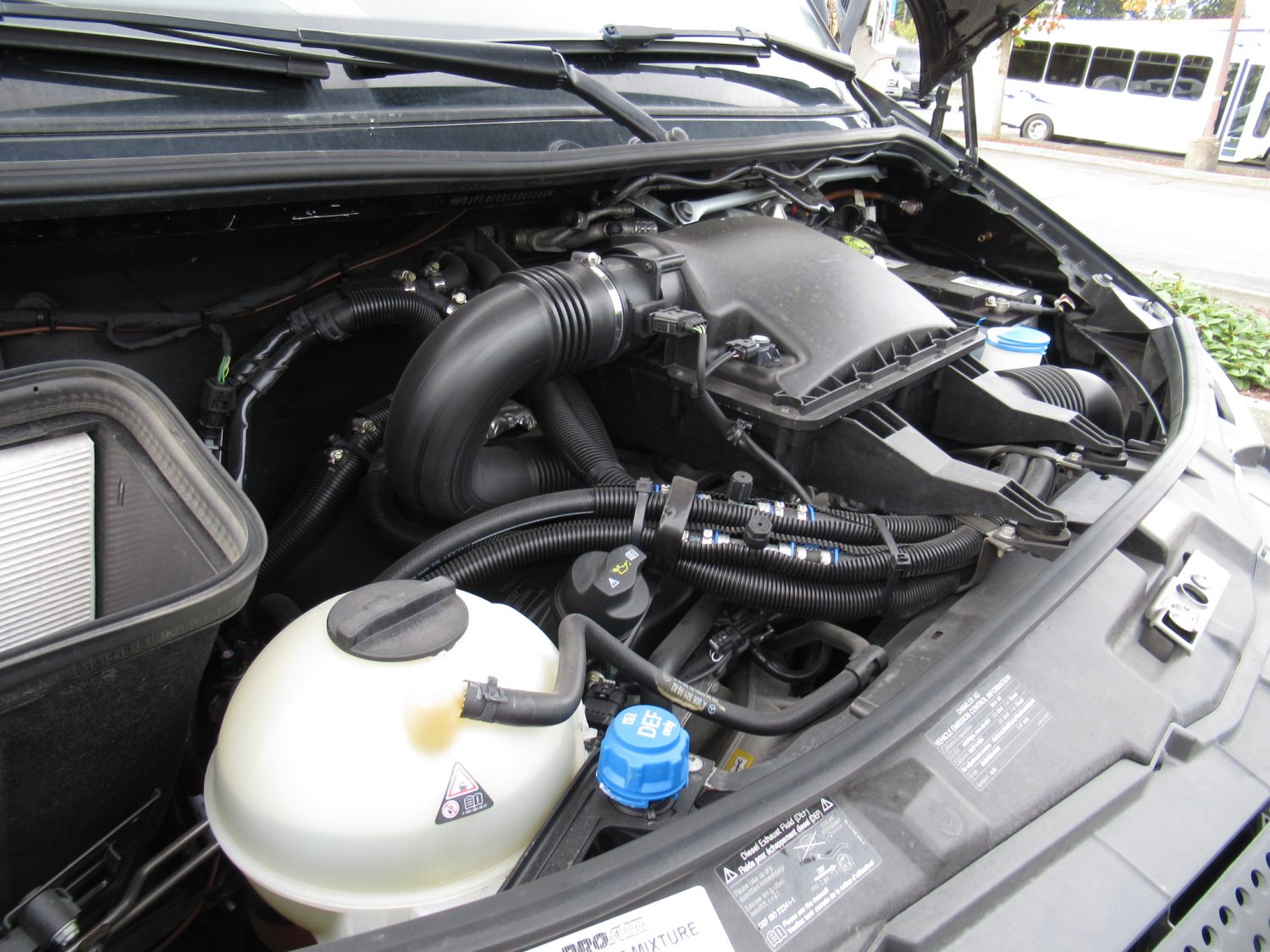 2014 Mercedes Sprinter Battisti Customs Limousine - S65999 - Image 14