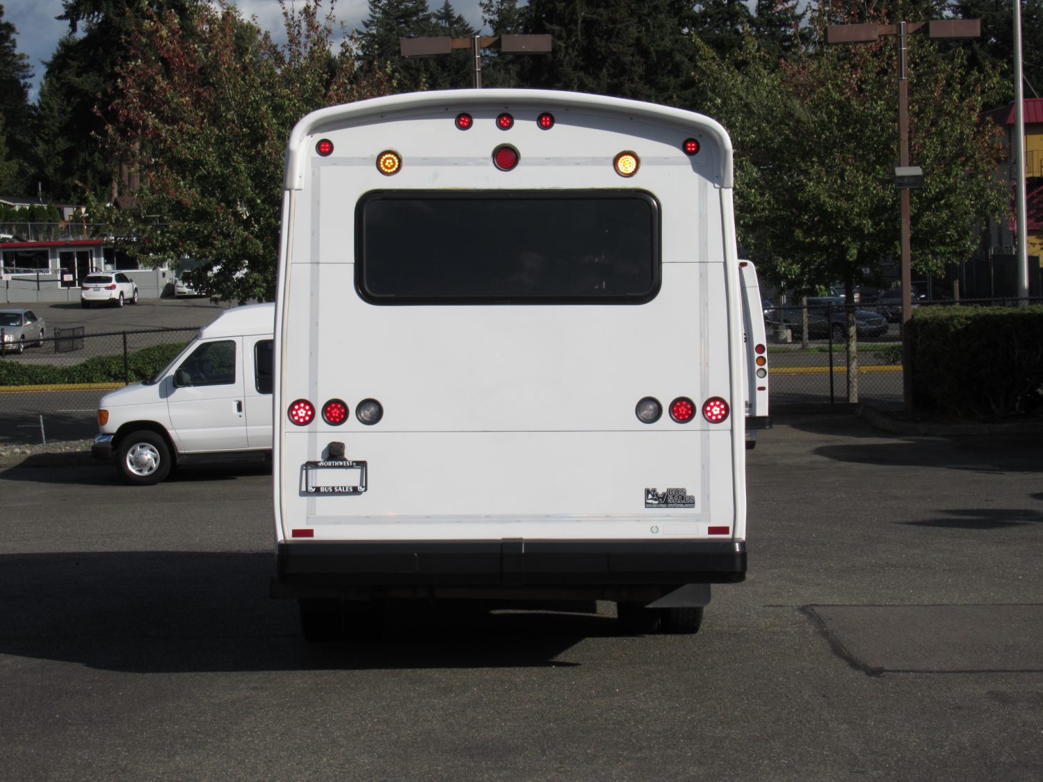 2012 Chevrolet Champion 14 Passenger ADA Shuttle - S34827 - Image 11