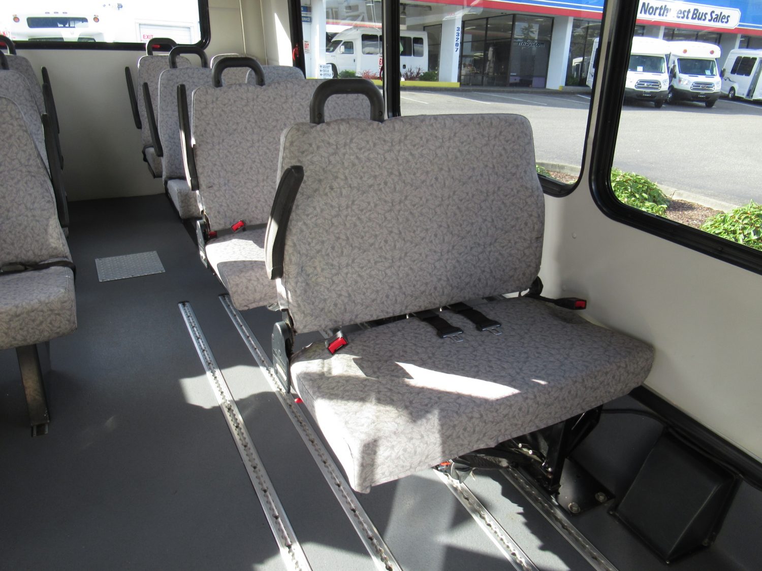 2012 Chevrolet Champion 14 Passenger ADA Shuttle - S34827 - Image 8