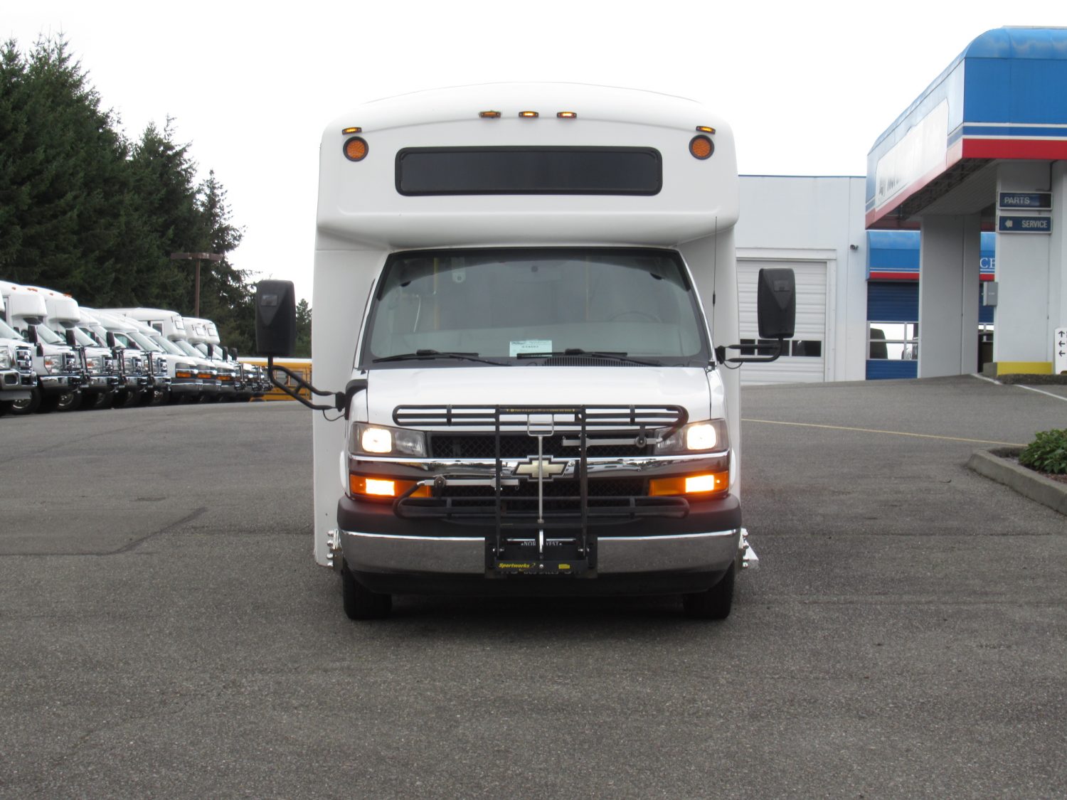 2012 Chevrolet Champion 14 Passenger ADA Shuttle - S34692 - Image 12