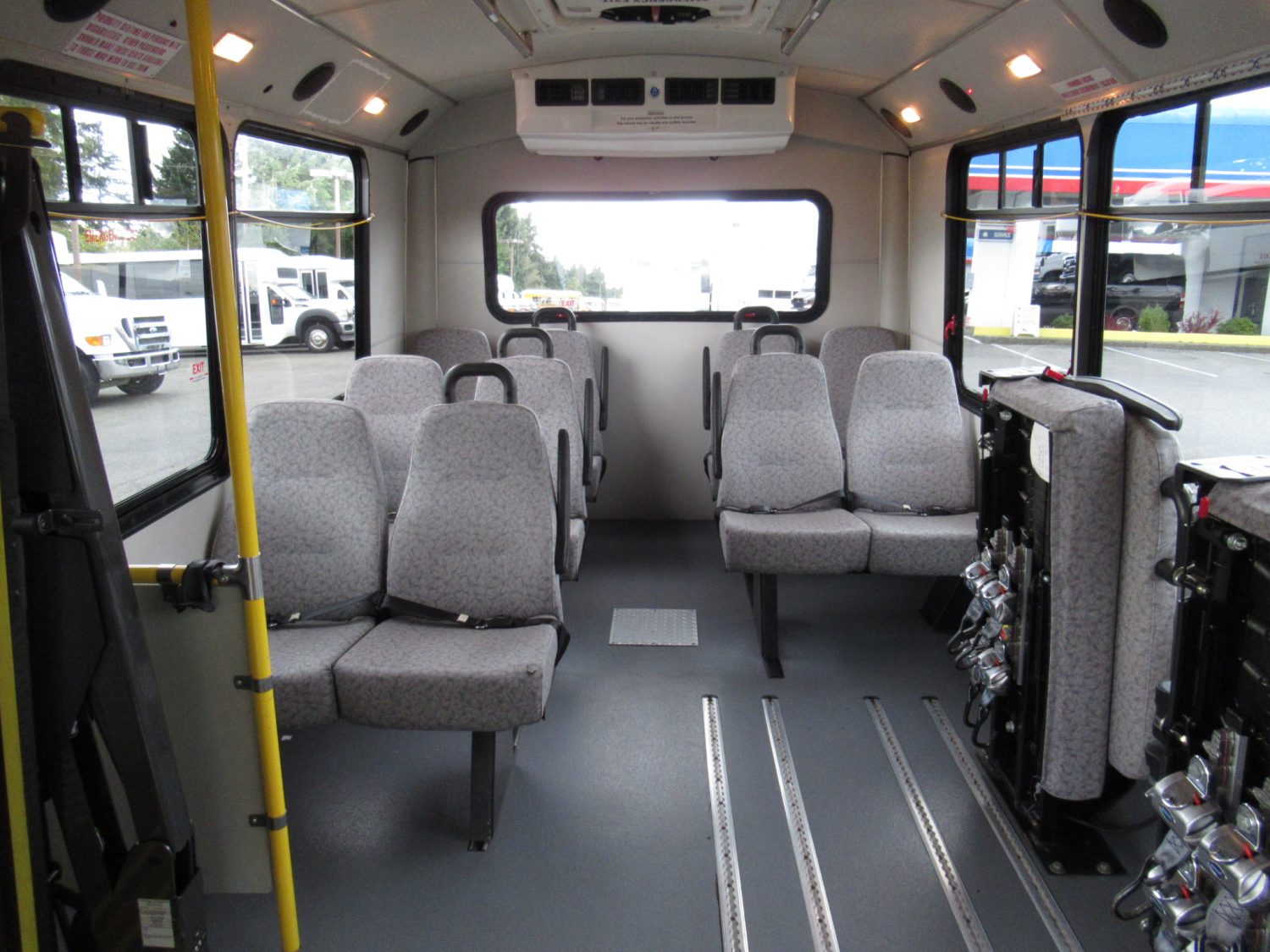 2012 Chevrolet Champion 14 Passenger ADA Shuttle - S34692 - Image 6