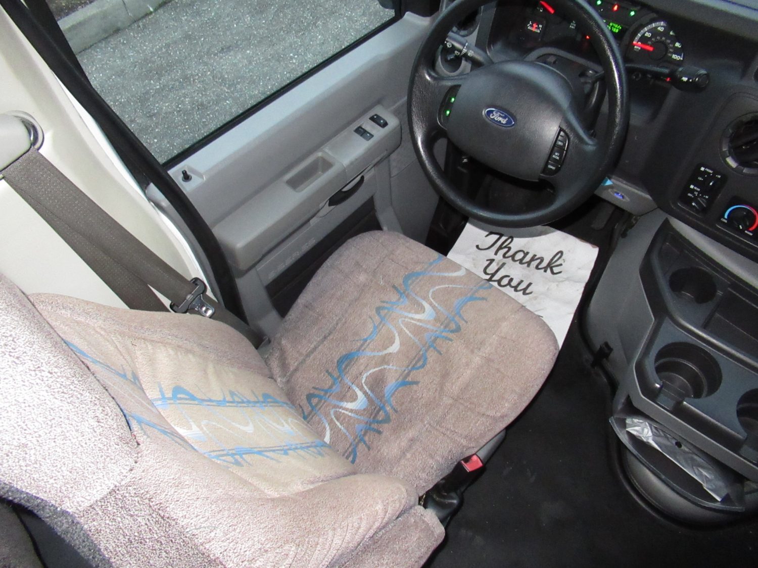 2010 Ford Federal 20 Passenger + Rear Luggage Shuttle Bus - S62898 - Image 5