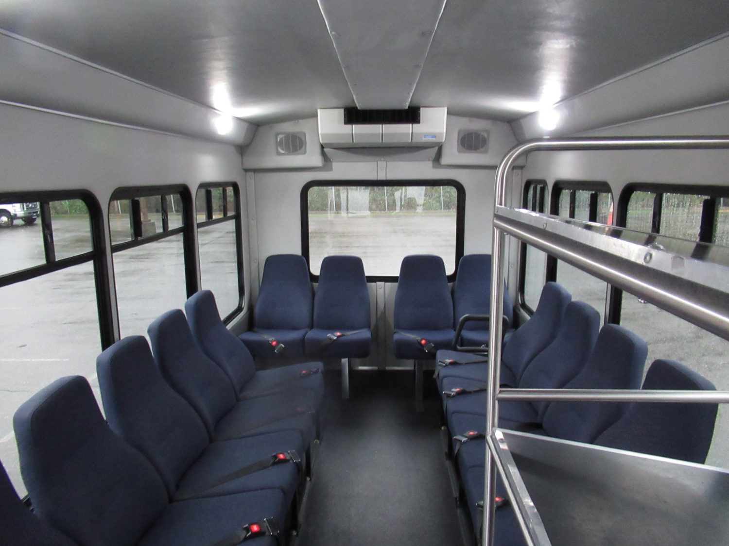 2016 Ford Starlite Transit 14 Passenger + Interior Luggage - S46089 - Image 6