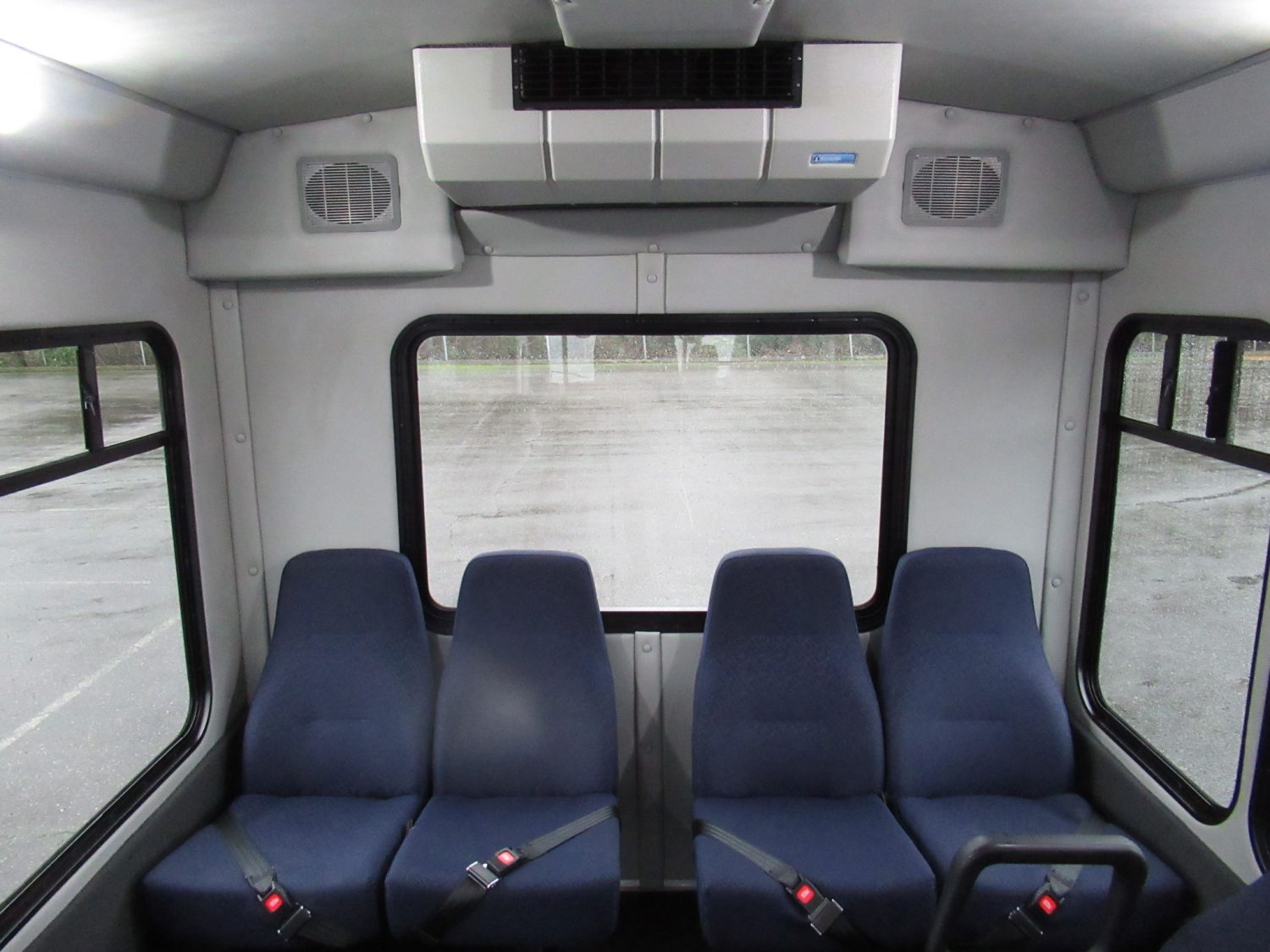 2016 Ford Starlite Transit 14 Passenger + Interior Luggage - S46089 - Image 9