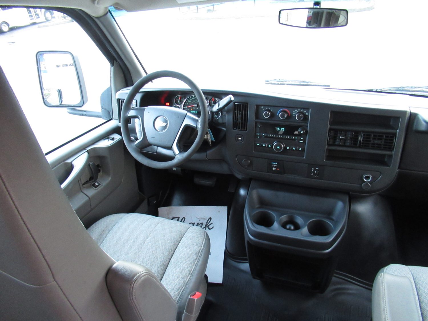 2011 Chevrolet Turtle Top 13 Passenger Shuttle Bus - S52261 - Image 5