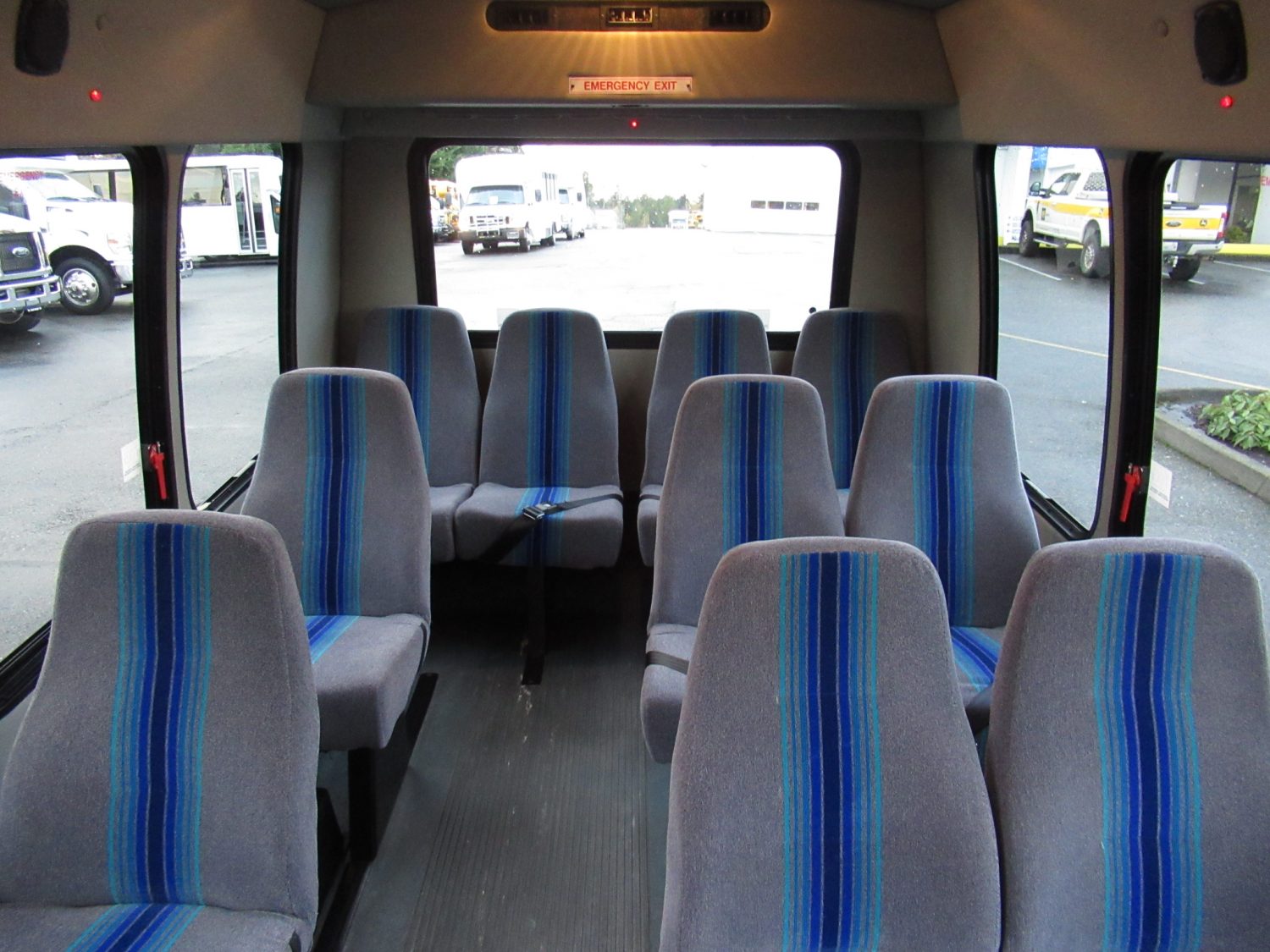 2011 Chevrolet Turtle Top 13 Passenger Shuttle Bus - S52261 - Image 6