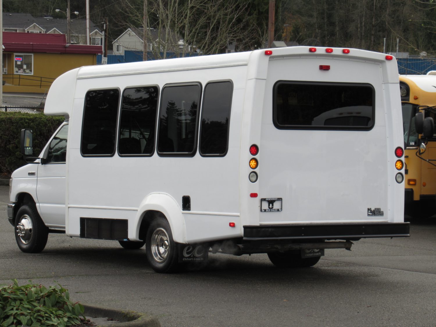 2012 Ford Elkhart 12 Passenger + 2 Wheelchair ADA Shuttle Bus - S30358 - Image 4