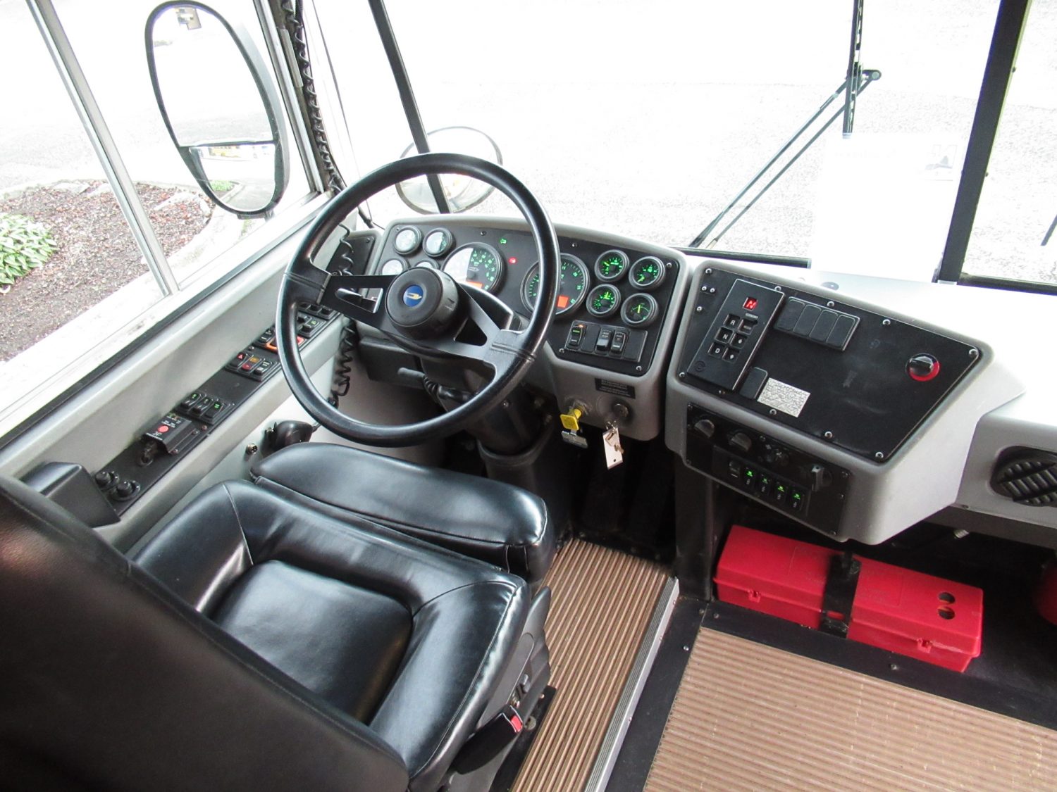 2006 Bluebird All American 84 Passenger School Bus - B31562 - Image 5