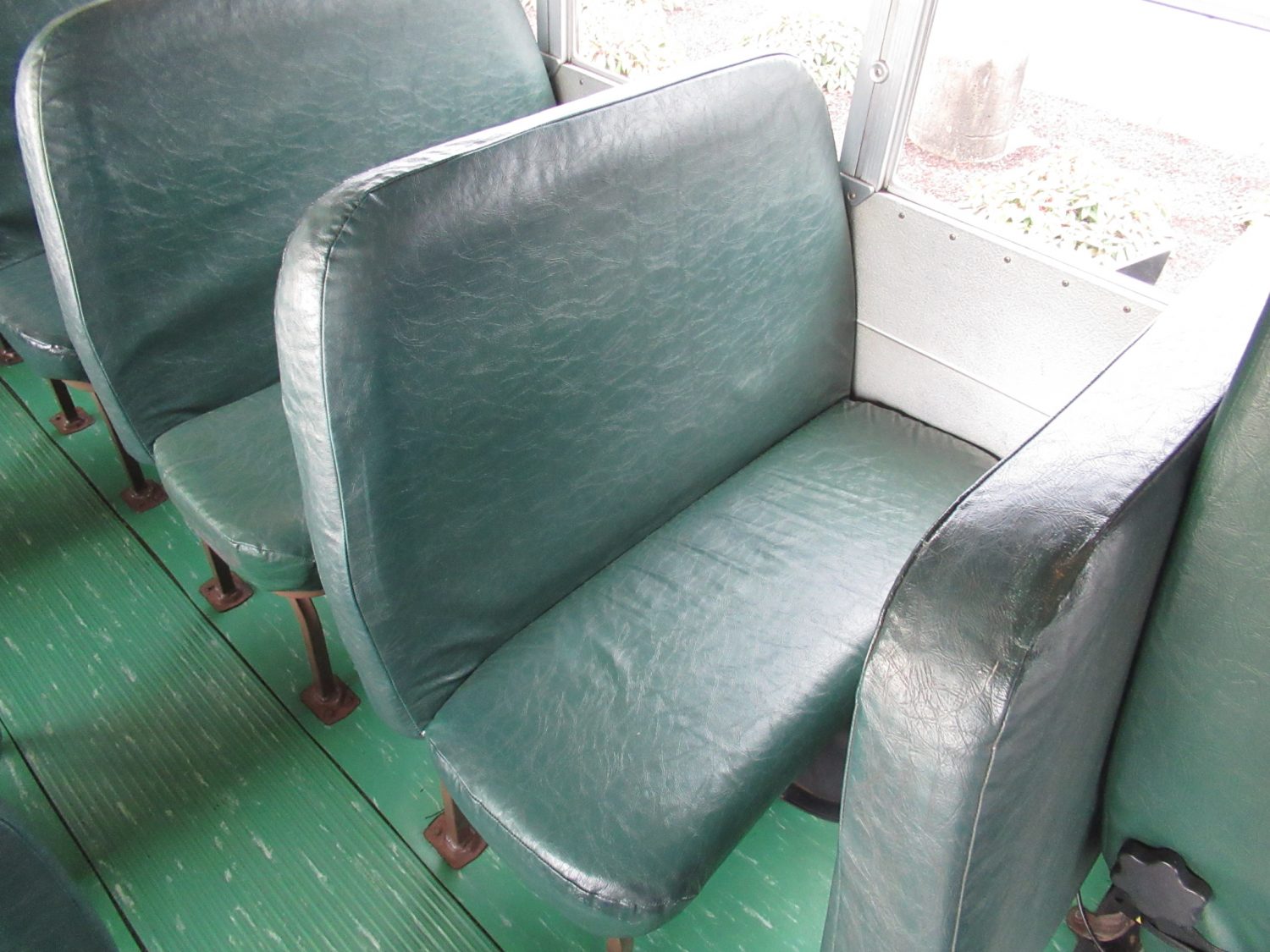 1998 Blue Bird TC-2000 75 Passenger School Bus - B78489 - Image 9