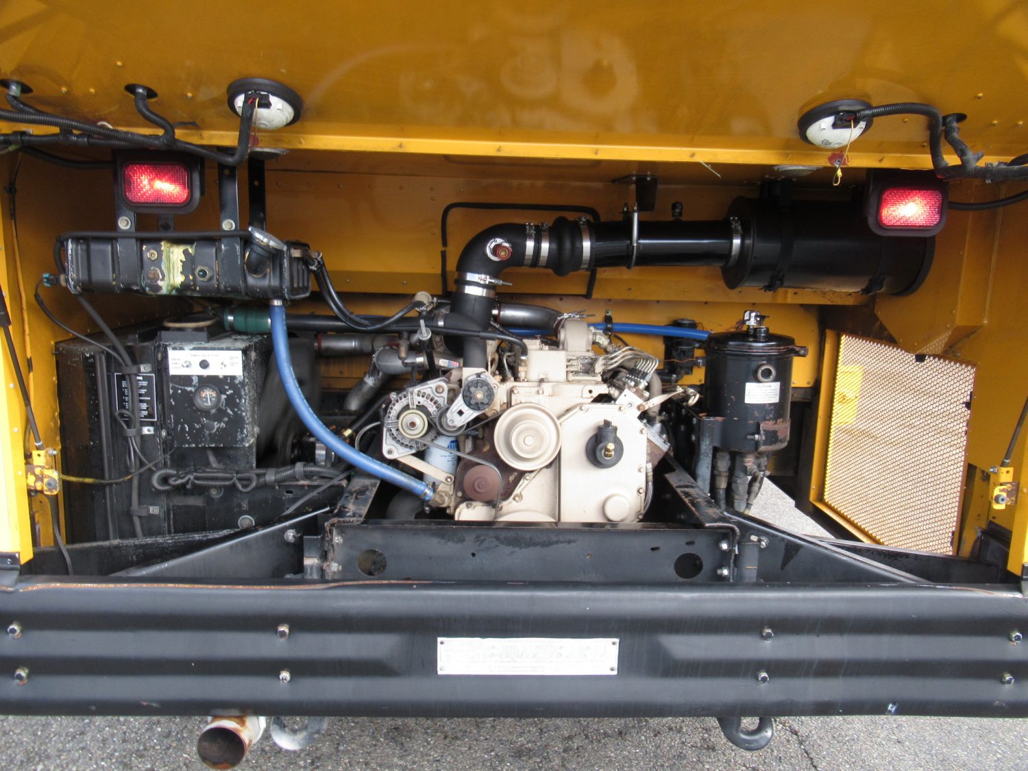 1998 Blue Bird TC-2000 75 Passenger School Bus - B78489 - Image 10