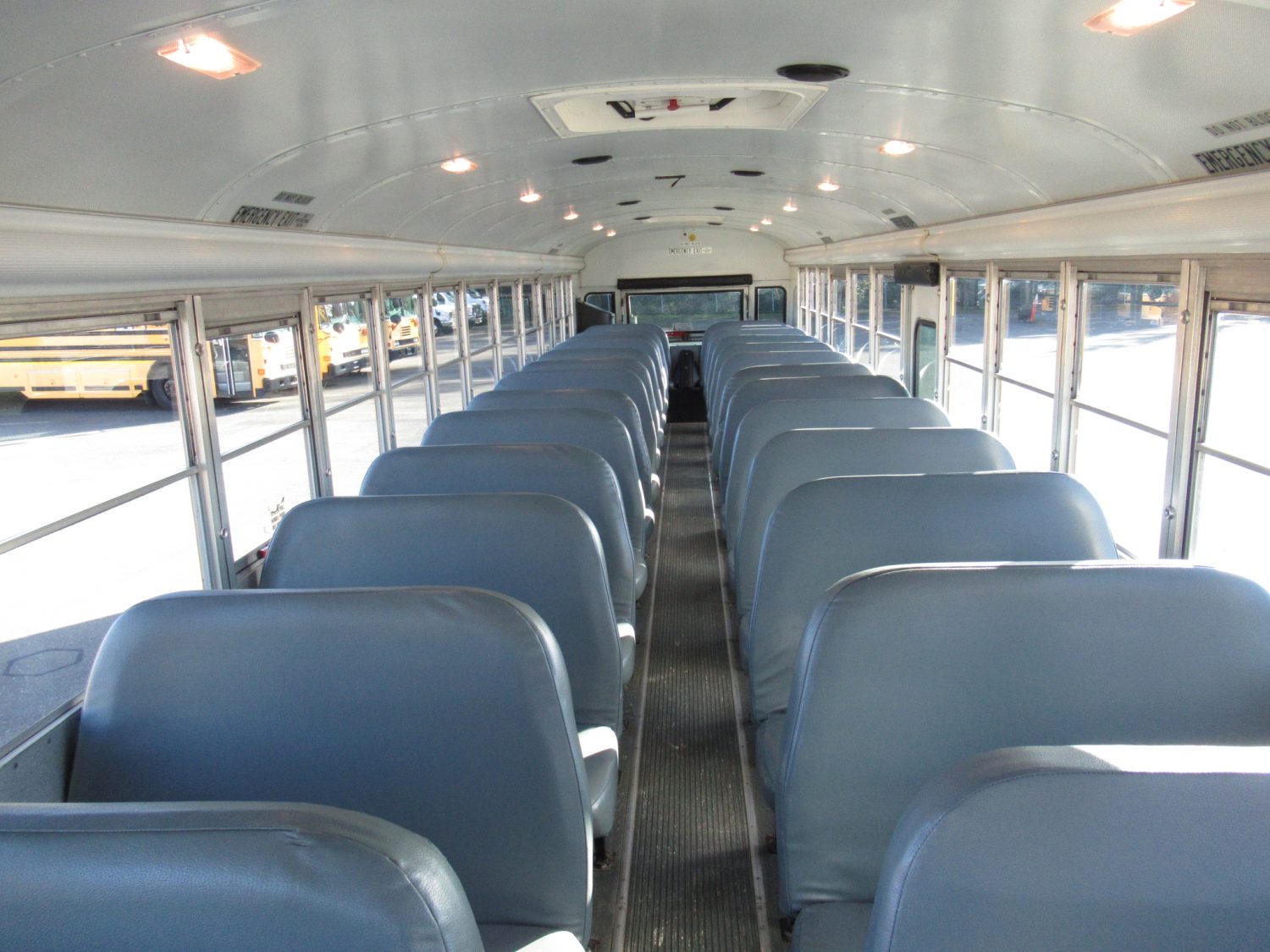 2005 Blue Bird All American 78 Passenger School Bus - B28687 - Image 6