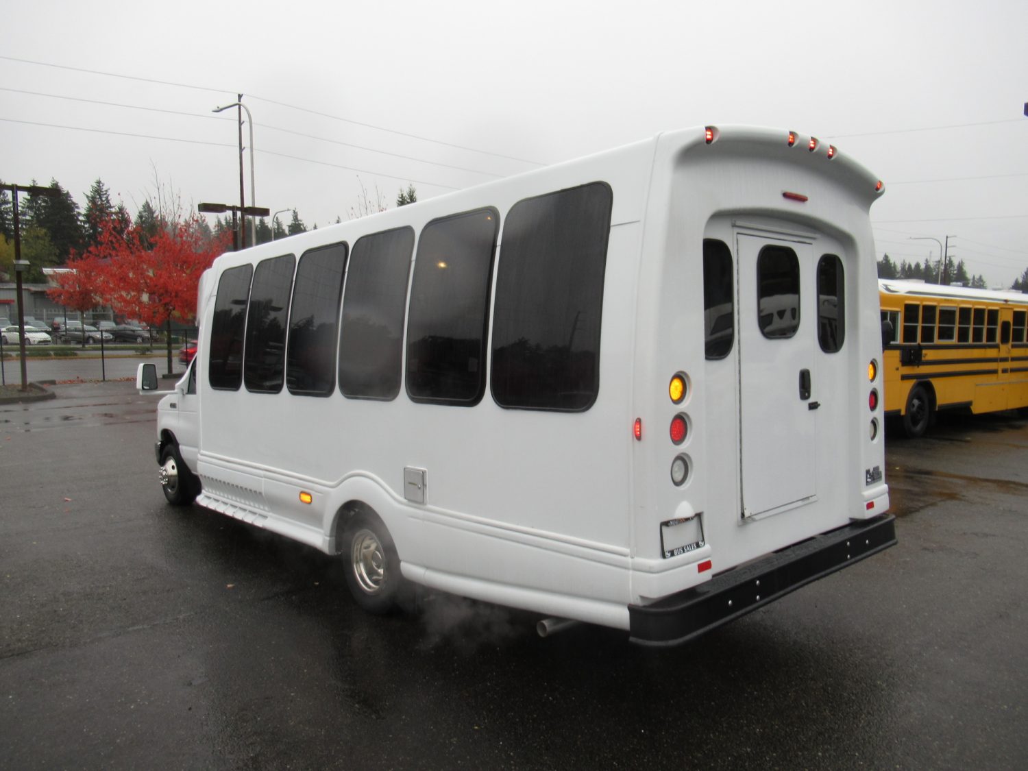 2008 Ford Turtle Top Odyssey 22 Passenger + Rear Luggage Shuttle Bus - S01175 - Image 4