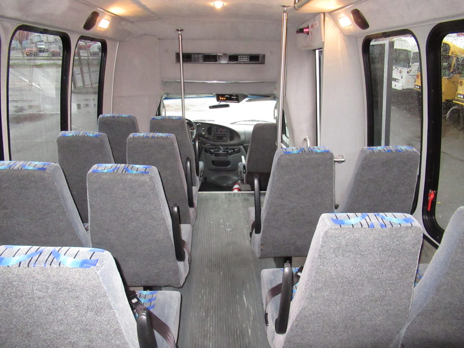 2008 Ford Turtle Top Odyssey 22 Passenger + Rear Luggage Shuttle Bus - S01175 - Image 8