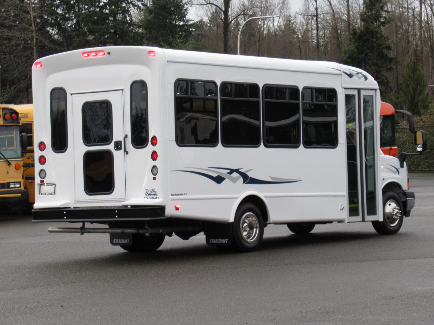 2020 Chevrolet Allstar 14 Passenger + Rear Luggage Shuttle Bus - S14081 - Image 3