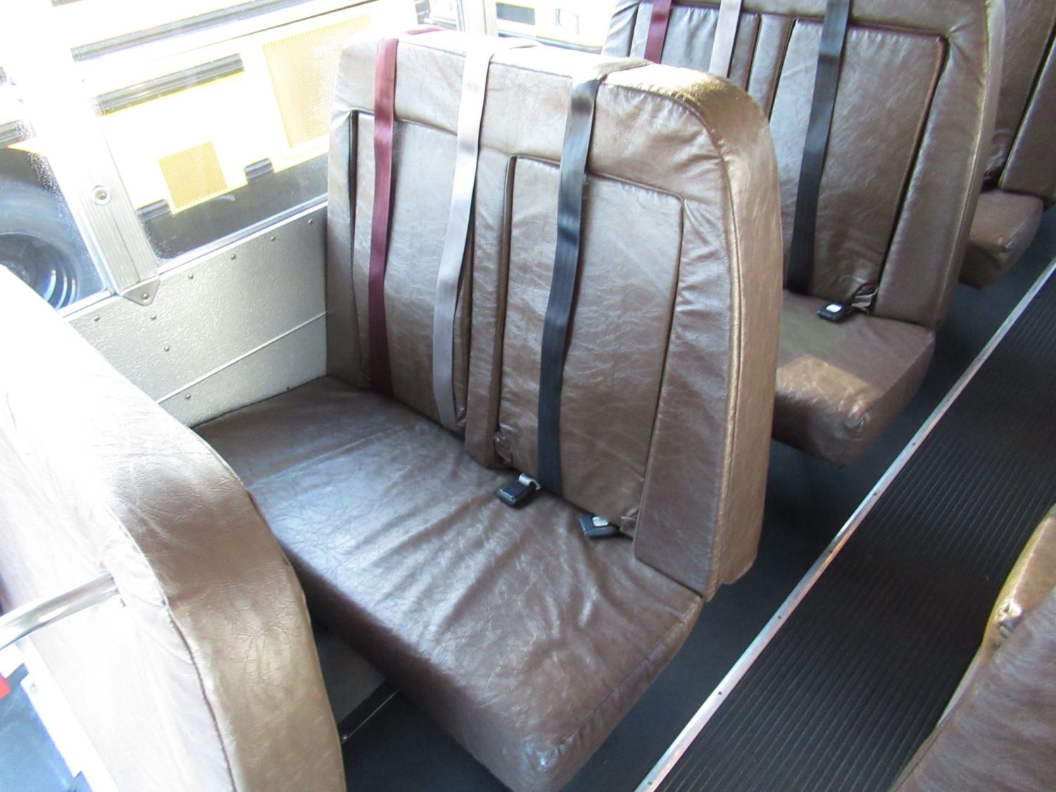 2004 Bluebird TC2000 42 Passenger School Bus - B12400 - Image 9