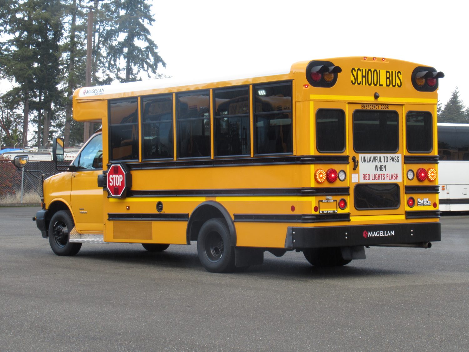 2021 Chevrolet Magellan 25 Passenger Type-A School Bus - B43404 - Image 4