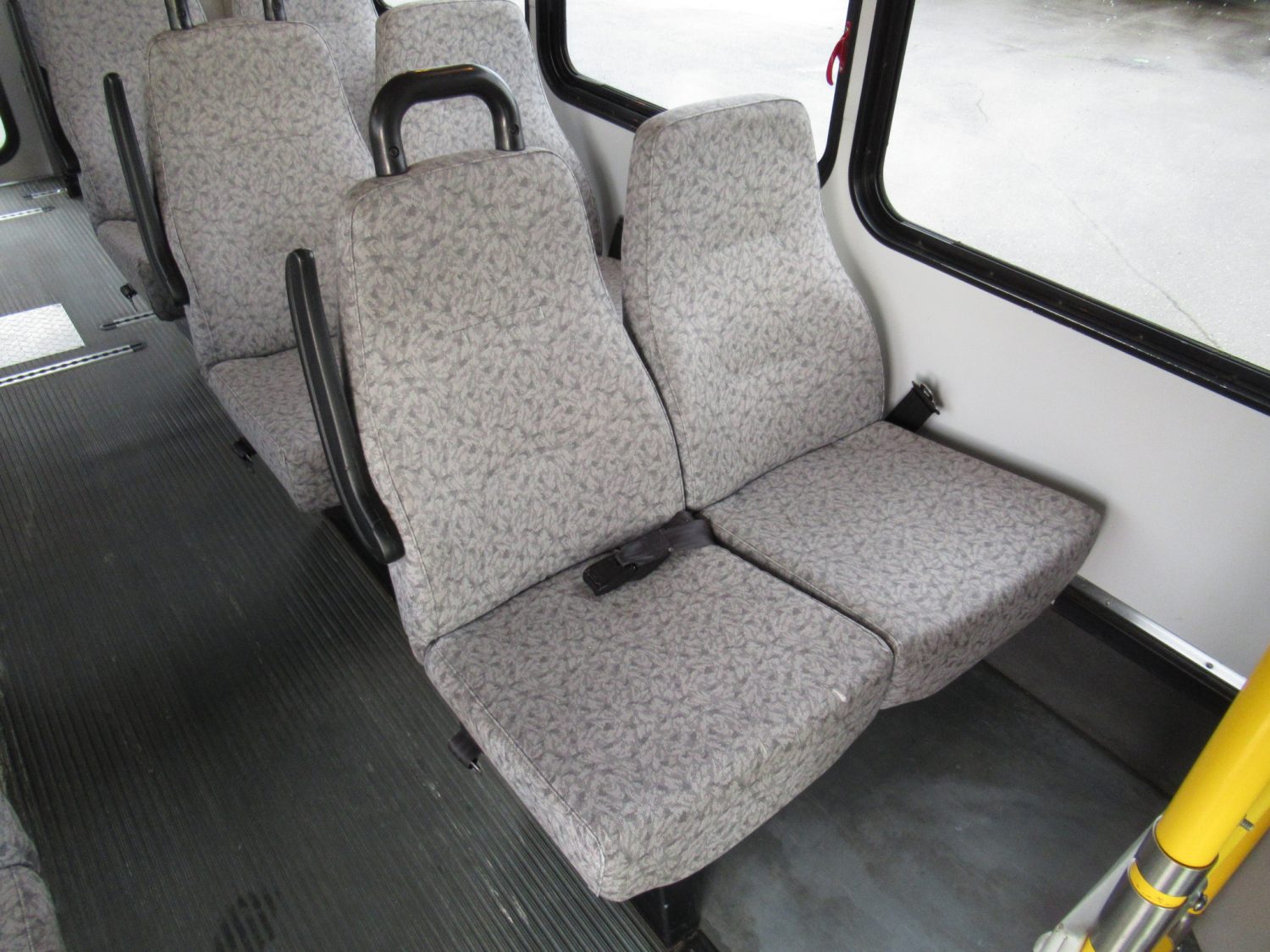 2006 Ford Starcraft Allstar 12 Passenger + 2 Wheelchair Shuttle Bus - S96418 - Image 9