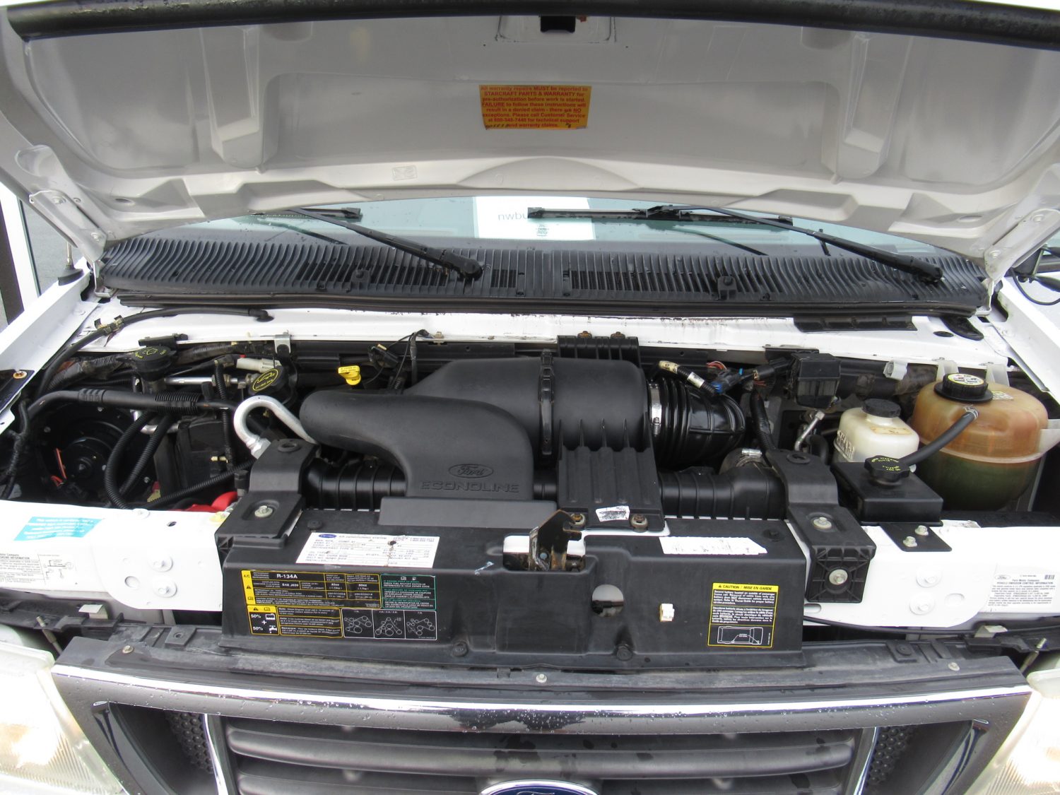 2006 Ford Starcraft Allstar 12 Passenger + 2 Wheelchair Shuttle Bus - S96418 - Image 12