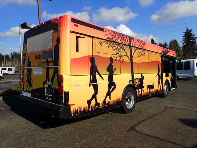 2008 Gillig LF30 28 Passenger Transit Bus - T91483 - Image 3