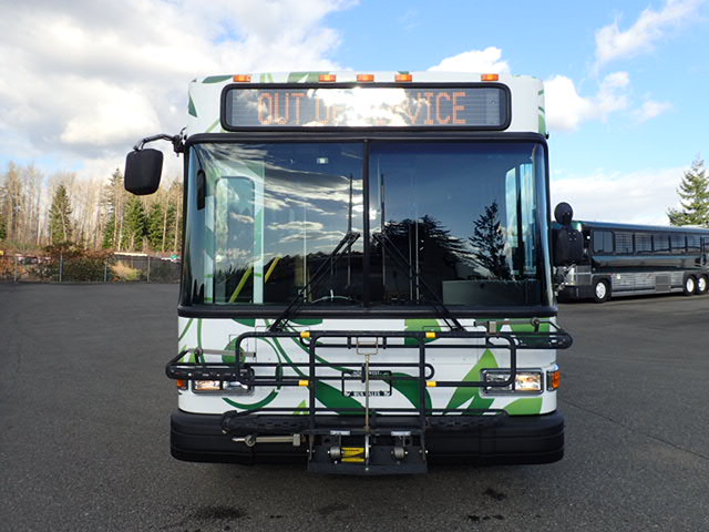 2008 Gillig LF30 28 Passenger Transit Bus - T91484 - Image 12