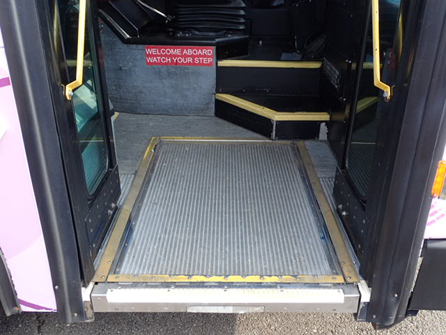 2008 Gillig LF30 28 Passenger Transit Bus - T91485 - Image 10