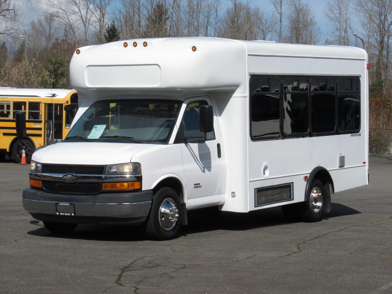 2013 Chevrolet Startrans 12 + 2 ADA Shuttle Bus - S18377 - Image 2