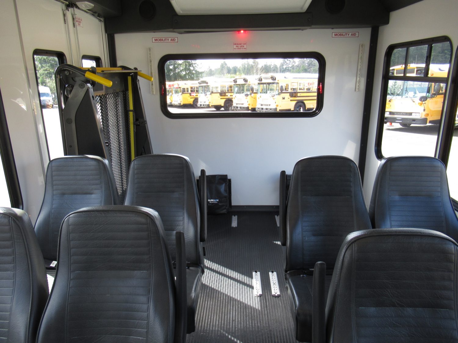 2013 Chevrolet Startrans 12 + 2 ADA Shuttle Bus - S18377 - Image 7