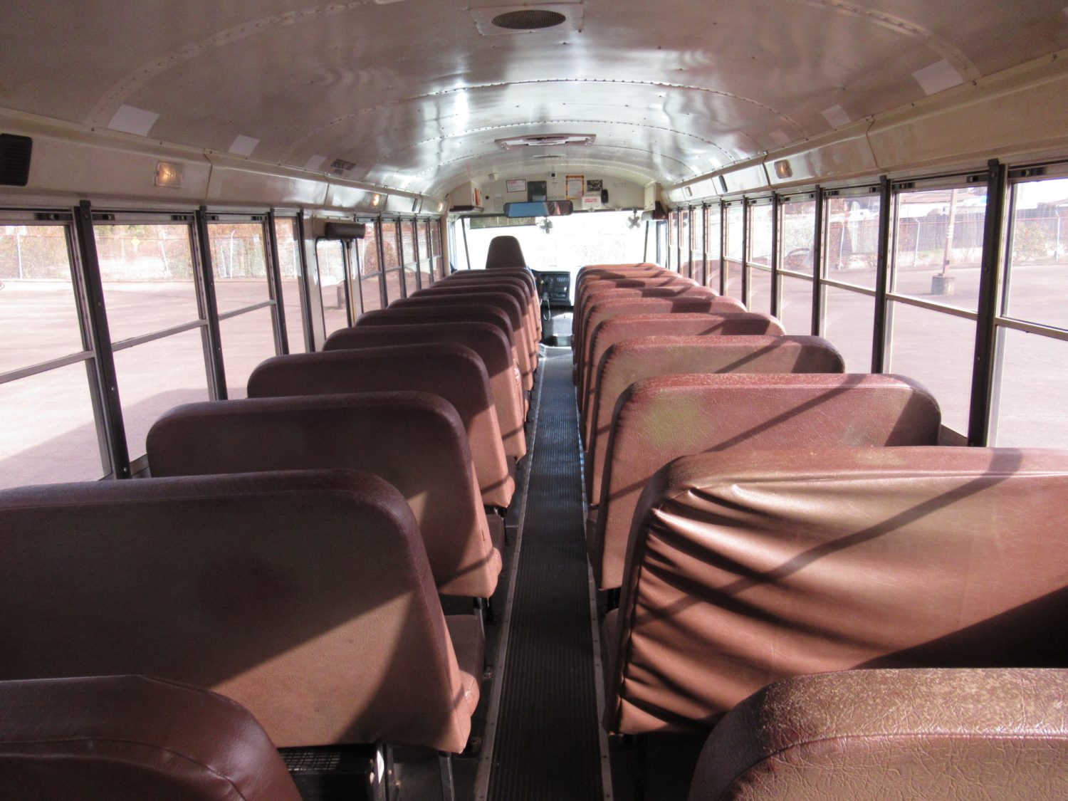 2005 International CE-300 71 Passenger Conventional School Bus - B75503 - Image 8