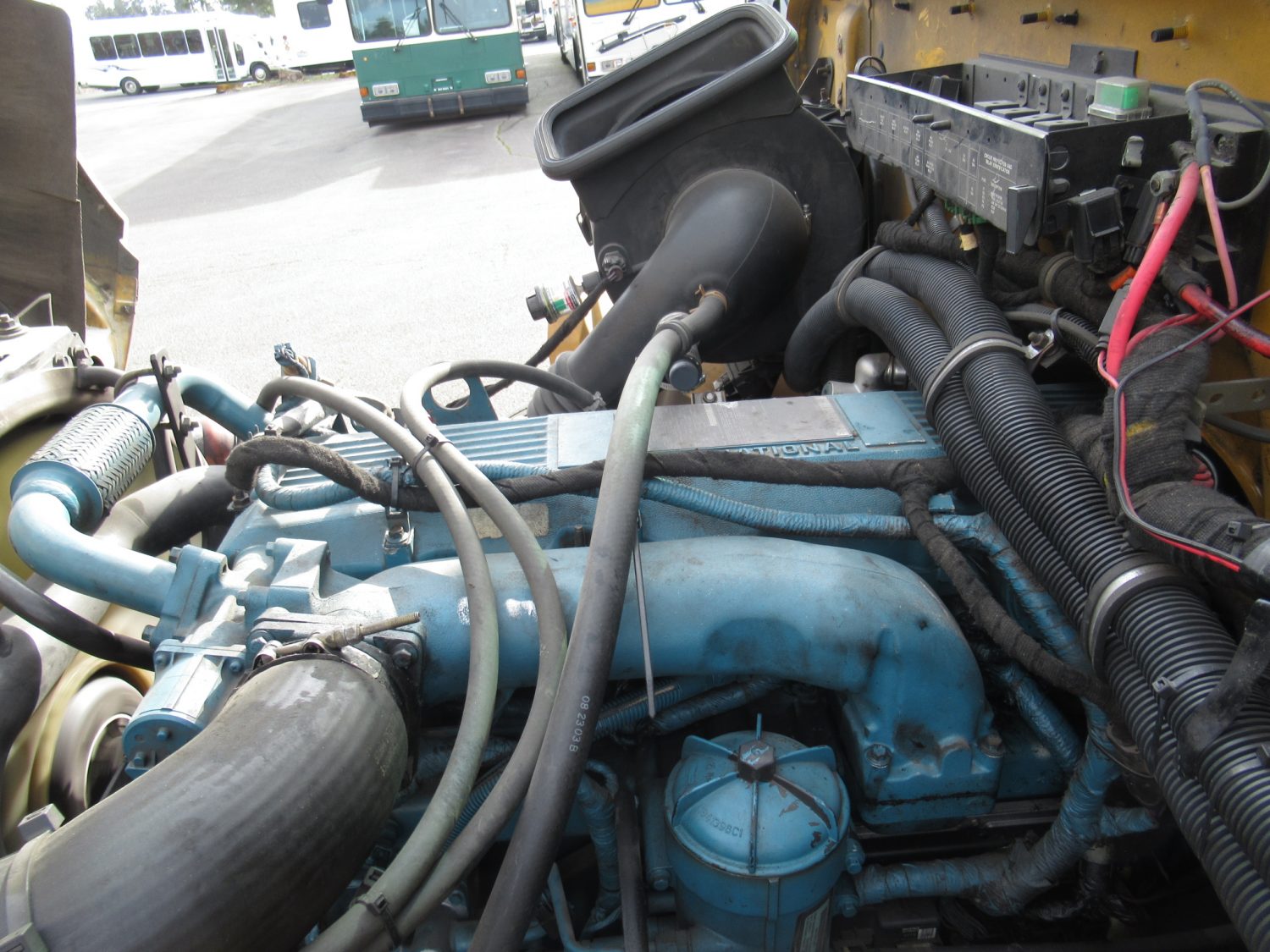 2005 International CE-300 71 Passenger Conventional School Bus - B75503 - Image 10