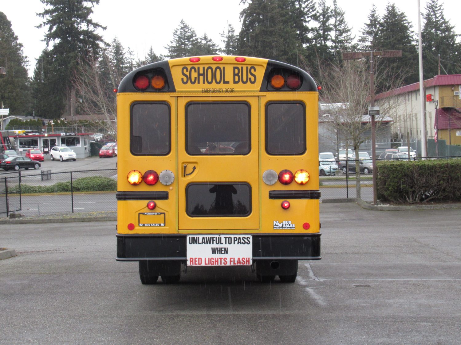 2005 International CE-300 71 Passenger Conventional School Bus - B11826 - Image 11