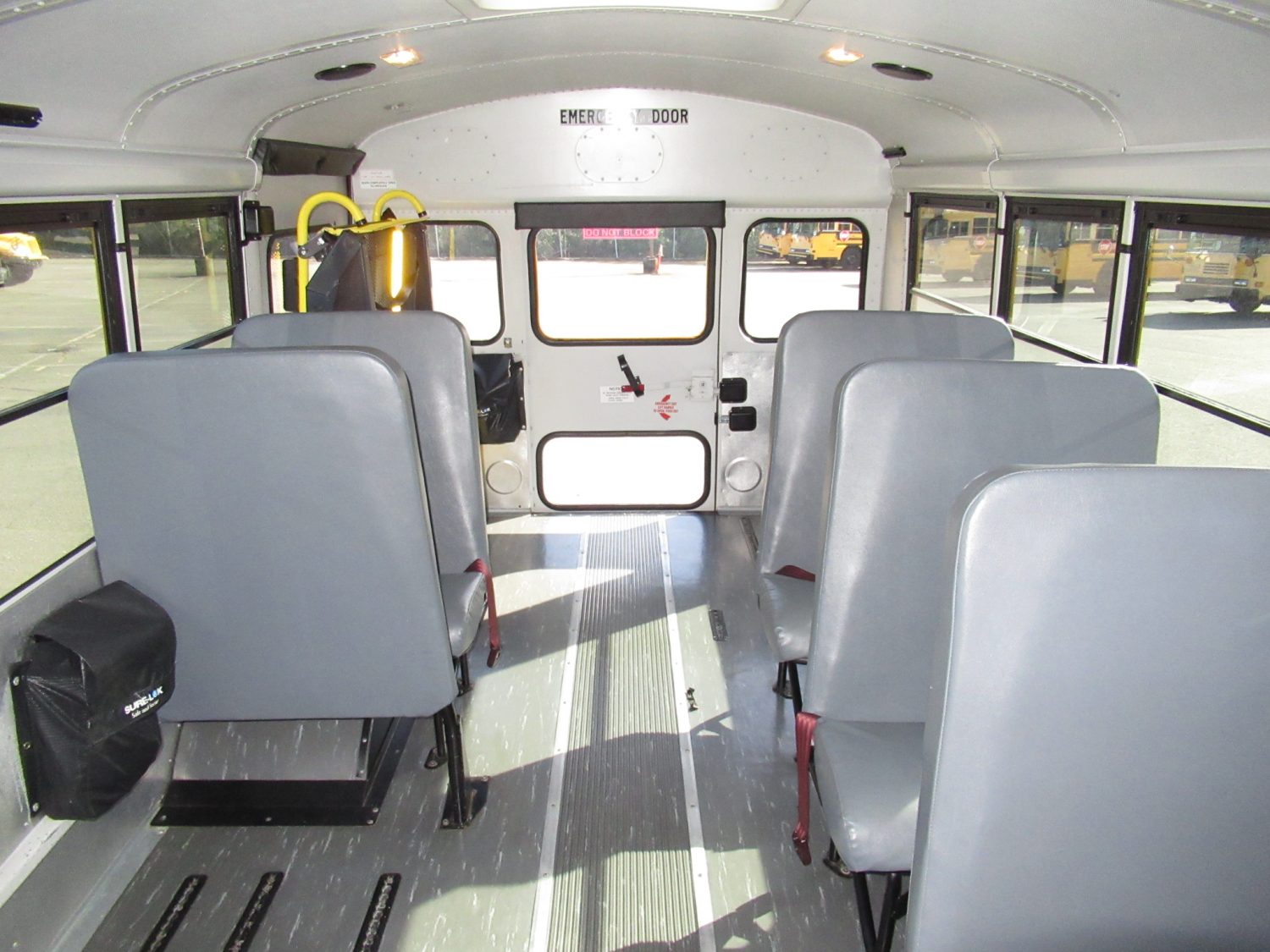 2010 Chevrolet Thomas 8 Passenger + 2 Wheelchair School Bus - B09552 - Image 6