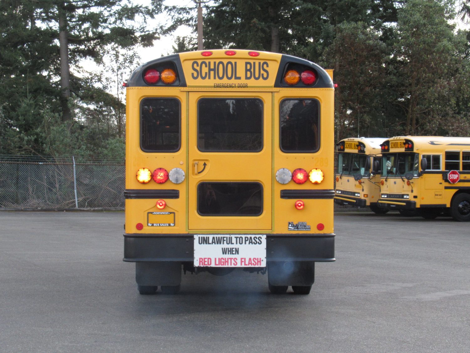 2005 IC CE-200 18+3 ADA School Bus - B87799 - Image 11
