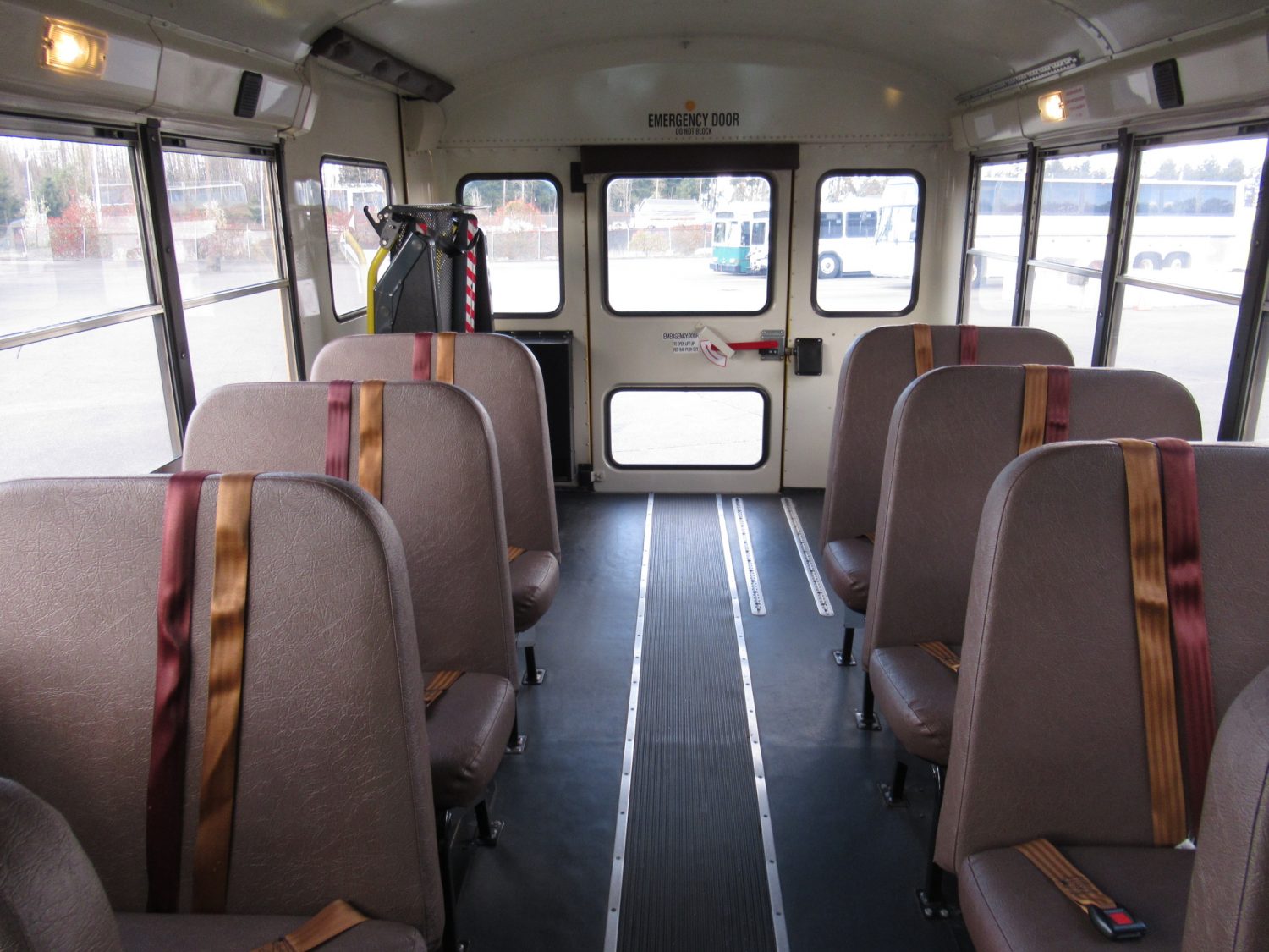 2005 IC CE-200 18+3 ADA School Bus - B87799 - Image 7