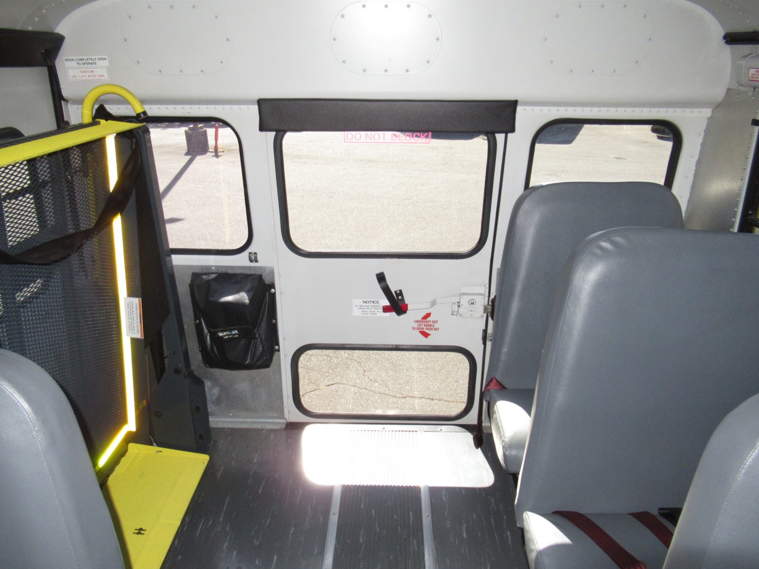 2009 Chevrolet Thomas 16 Passenger ADA School Bus - B64862 - Image 7