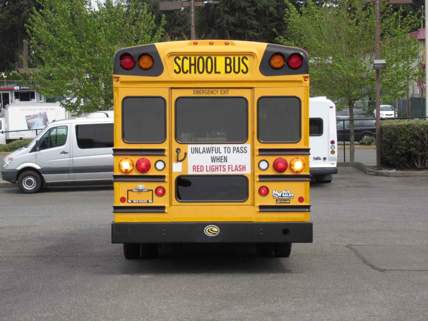2010 Chevrolet Collins Grand Bantam 12+1 ADA School Bus - B71331 - Image 11
