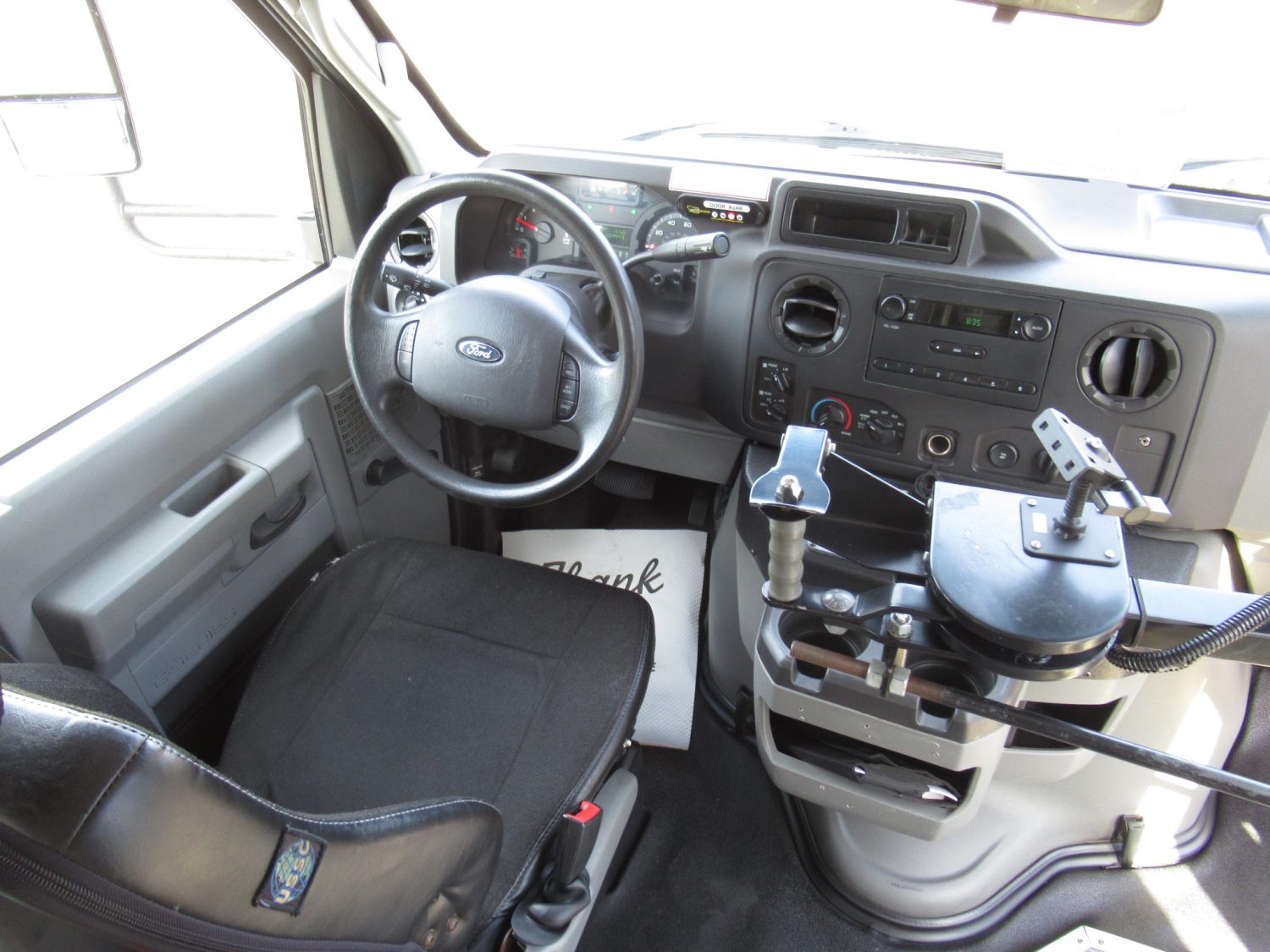 2014 Ford Startrans 4 + 2 ADA Shuttle Bus - S10386 - Image 5