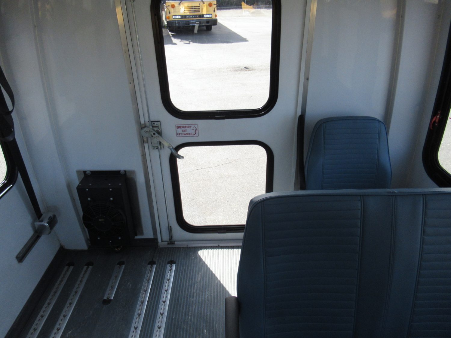 2014 Ford Startrans 4 + 2 ADA Shuttle Bus - S10386 - Image 8