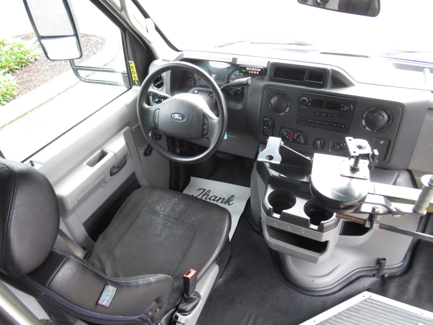 2014 Ford Startrans 4 + 2 ADA Shuttle Bus - S23933 - Image 5