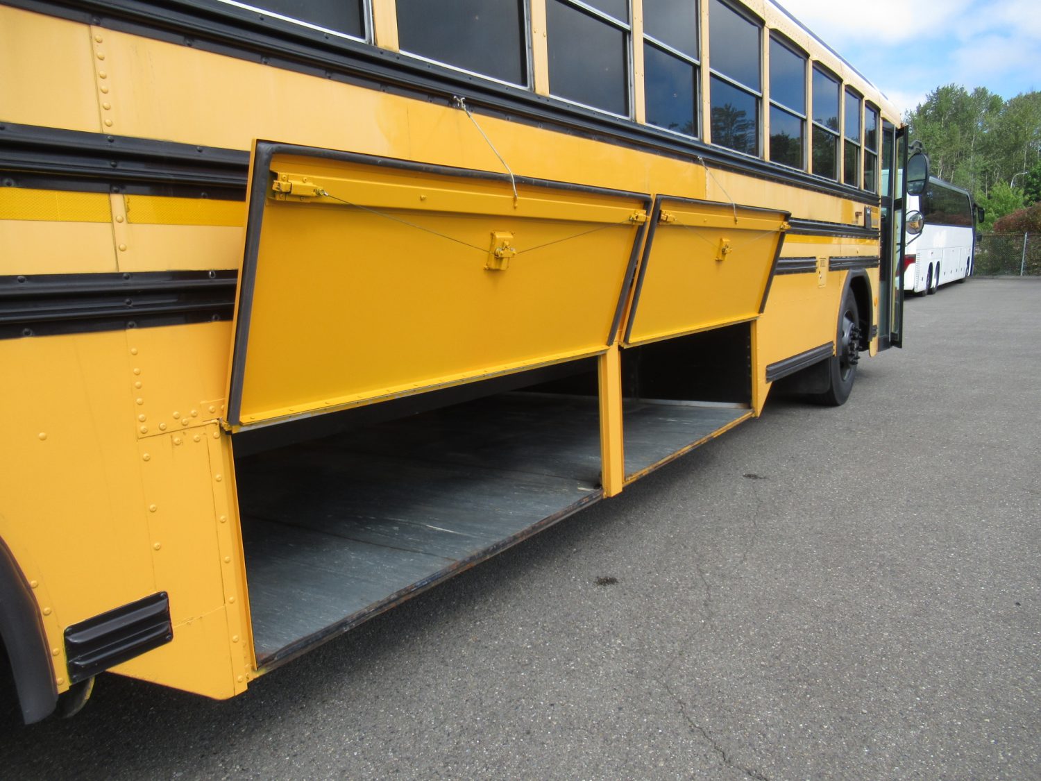 2006 Blue Bird All American 78 Passenger School Bus - B35483 - Image 10