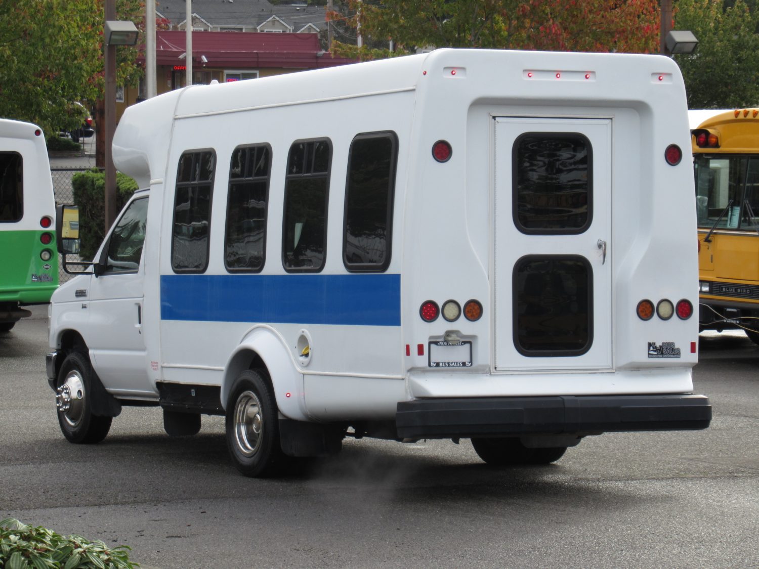 2014 Ford Startrans 4 + 2 ADA Shuttle Bus - S23940 - Image 4