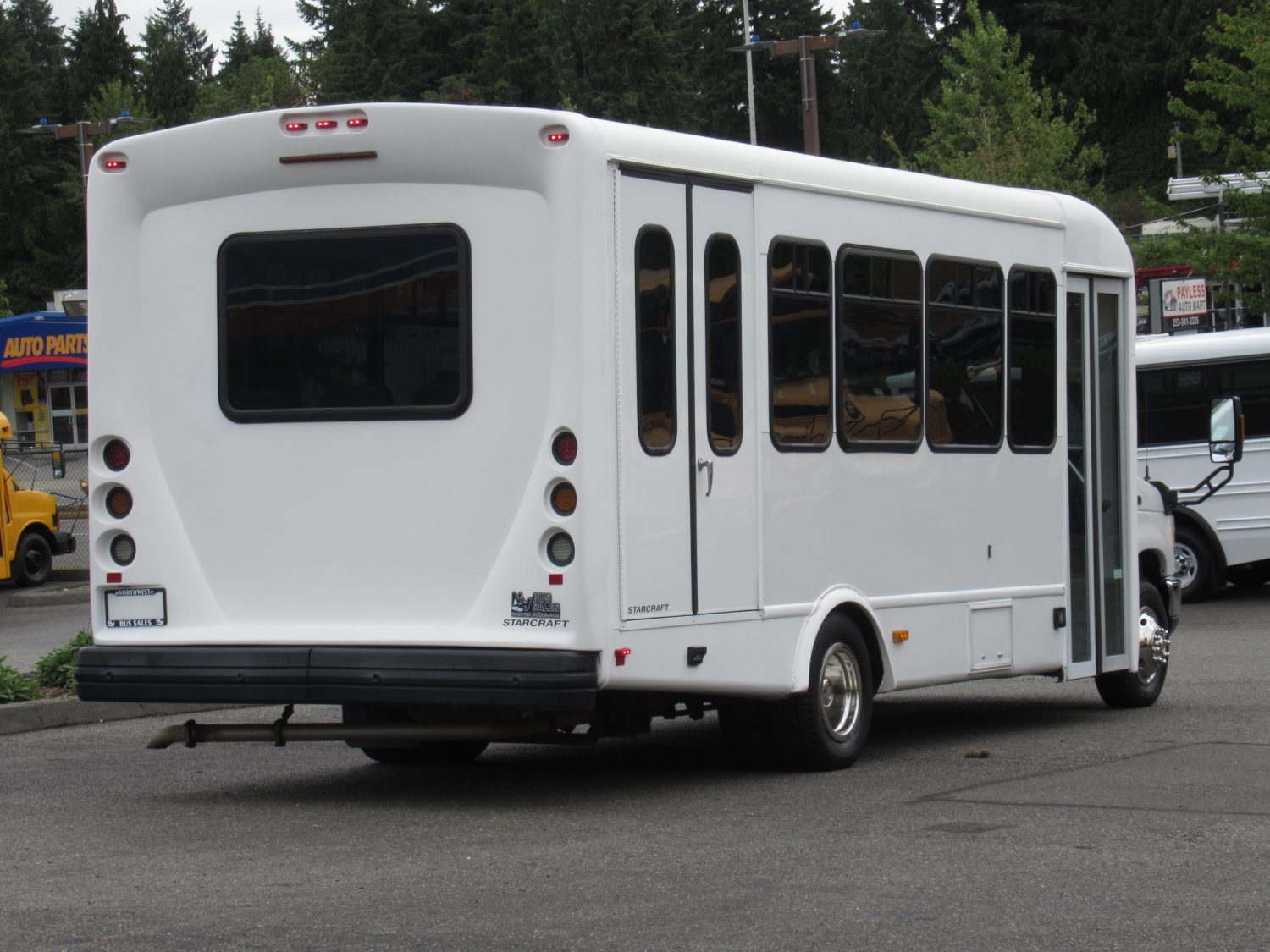 2013 Ford Starcraft Allstar 20 Passenger ADA Shuttle Bus - S29010 - Image 3