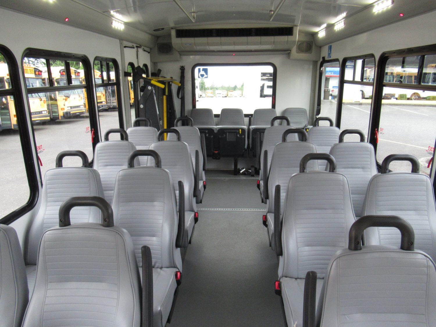 2013 Ford Starcraft Allstar 20 Passenger ADA Shuttle Bus - S29010 - Image 6