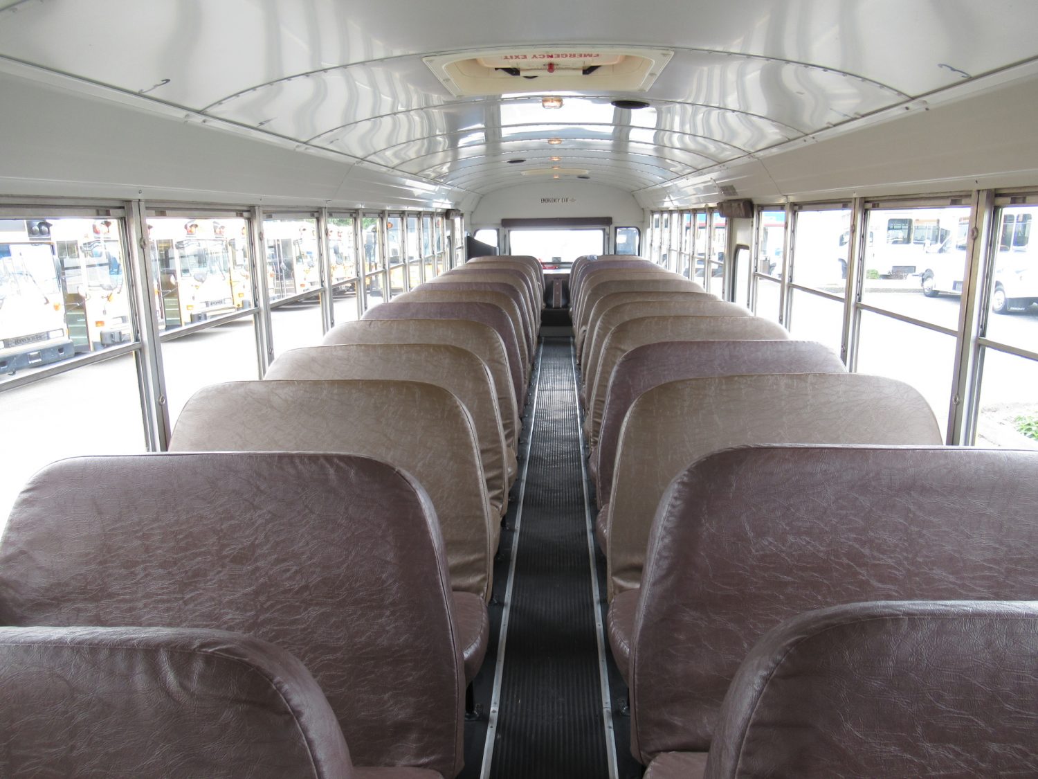2003 Blue Bird All American 84 Passenger School Bus - B11045 - Image 6