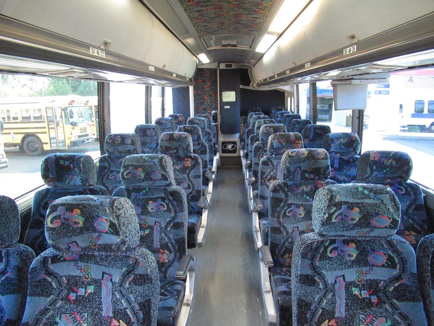 2004 MCI E4500 56 Passenger Motorcoach - C62461 - Image 7