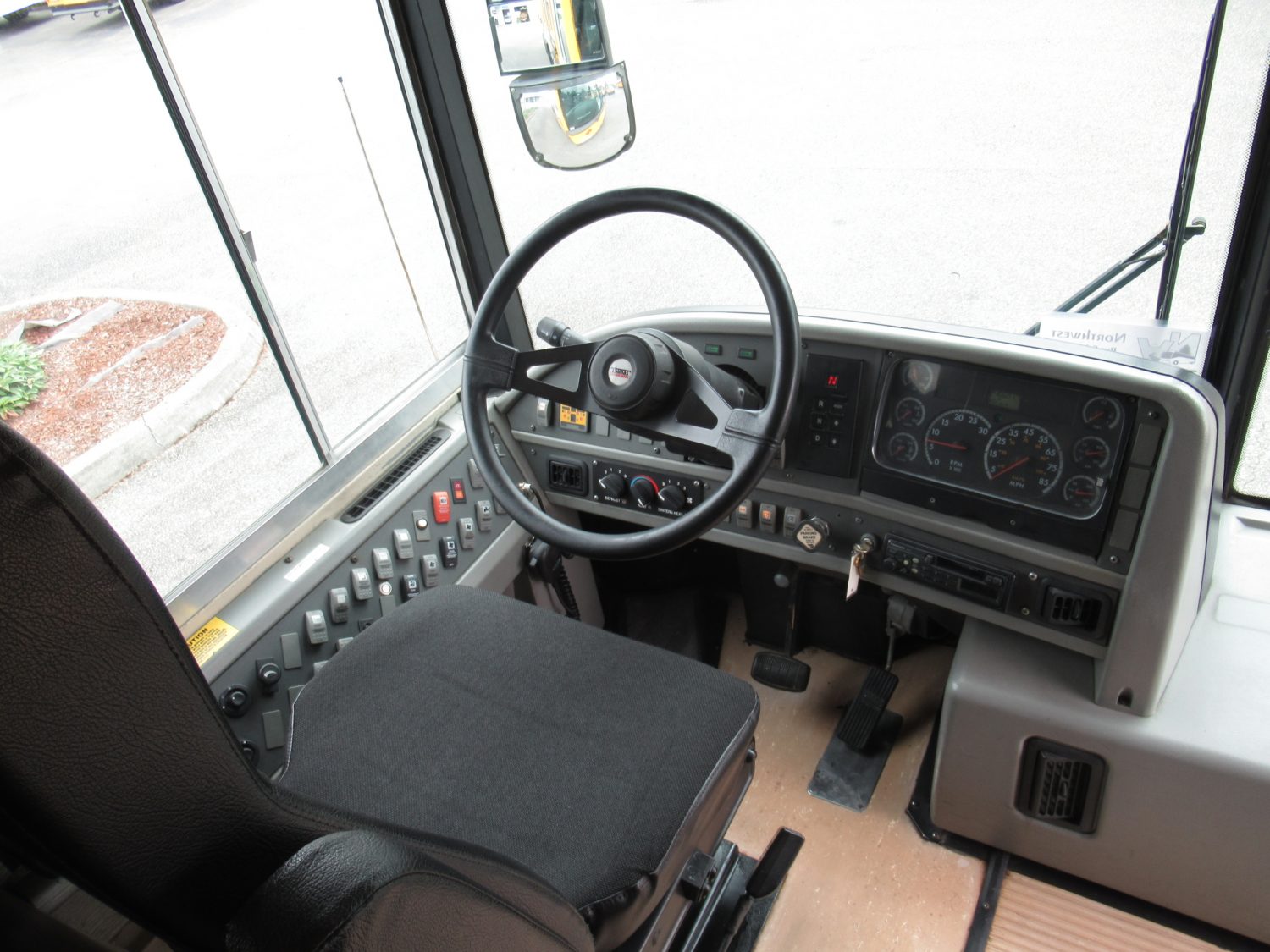 2002 Thomas HDX 75 Passenger School Bus - B16505 - Image 5